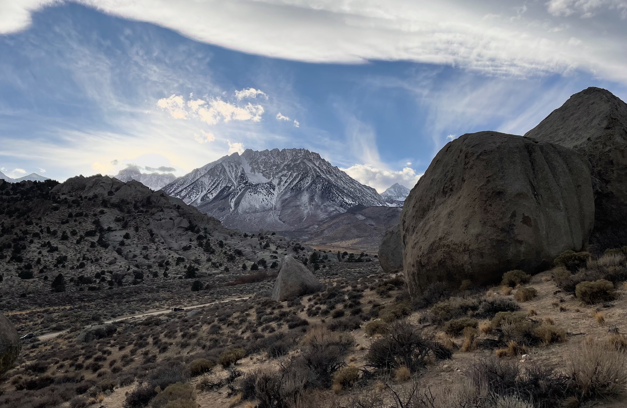 Seen from the Buttermilks, Basin Mountain (13,181+ ft, center) glows, refusing to be overshadowed by the Peabody Boulders (55ft, right).